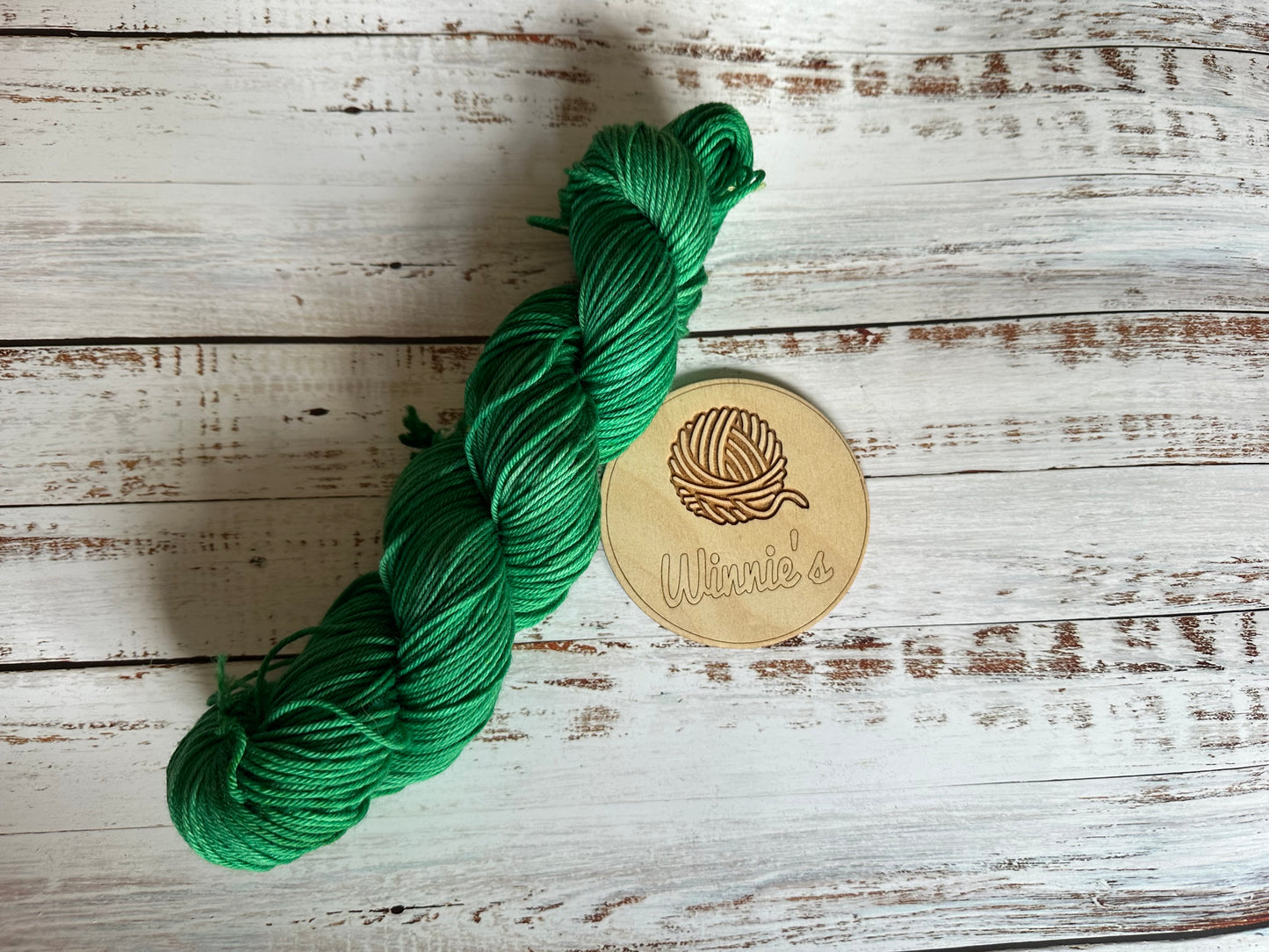 DK 100g 75% superwash Merino, 25% nylon